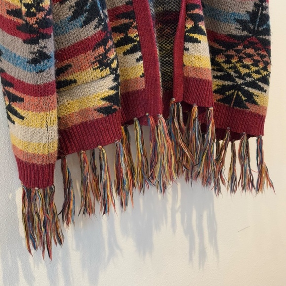 American Eagle Women's Hooded Southwest Open Blanket Poncho Sweater SZ L/XL - Picture 3 of 12